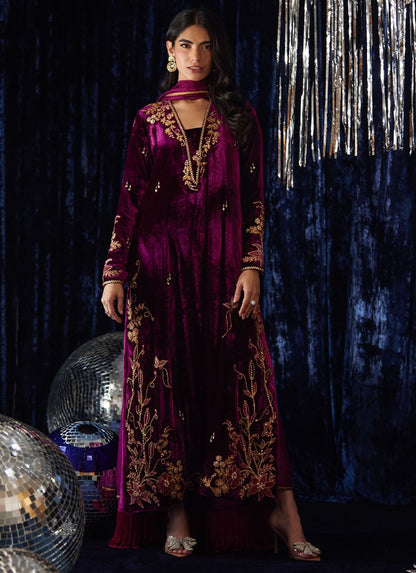 Farah Talib Aziz Luxury Embroidered Velvet Wedding Collection - Magenta